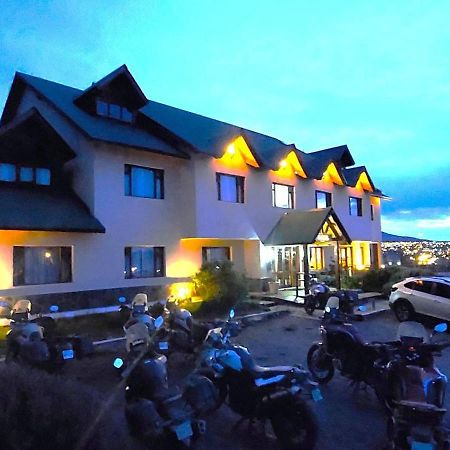 Meulen Hosteria Y Apart El Calafate Exterior photo