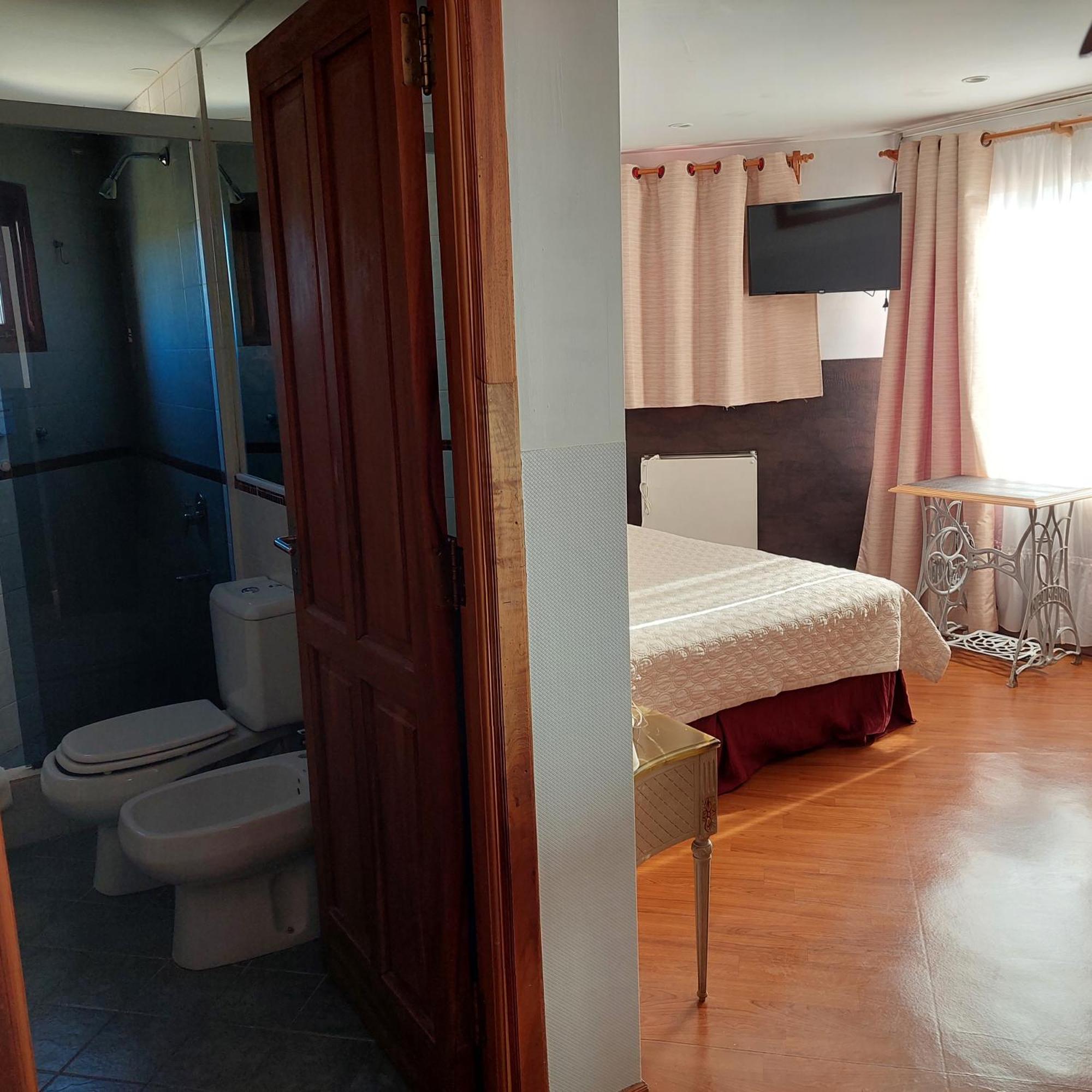 Meulen Hosteria Y Apart El Calafate Exterior photo